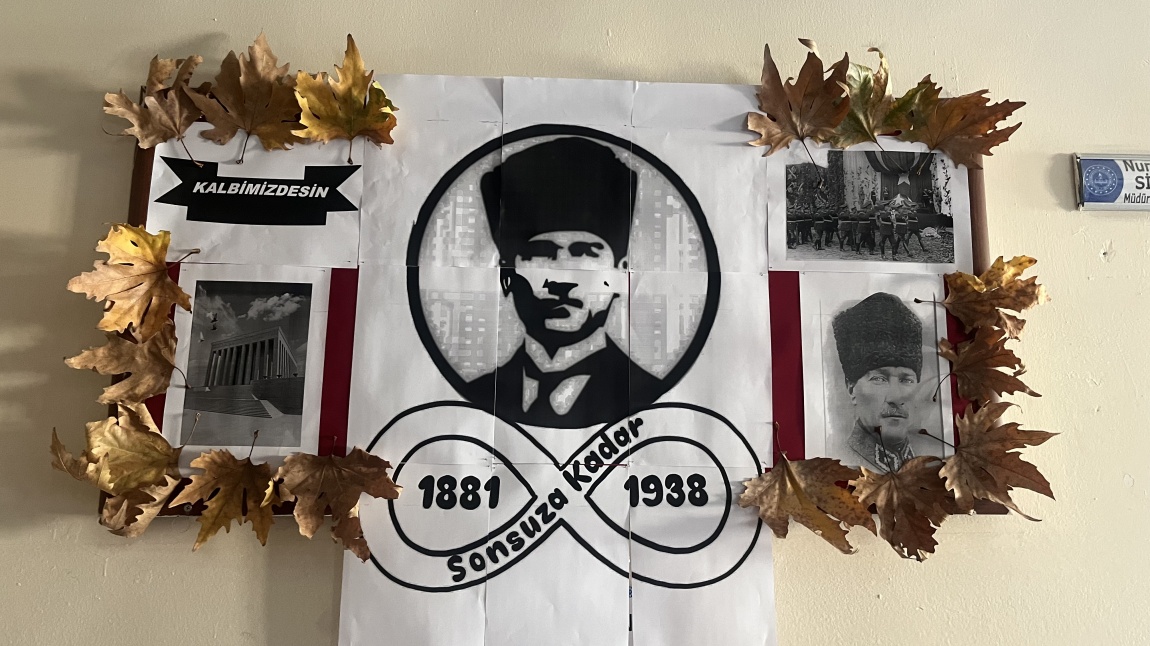 Okulumuzda 10 Kasım Atatürk'ü Anma Töreni Yapıldı. 