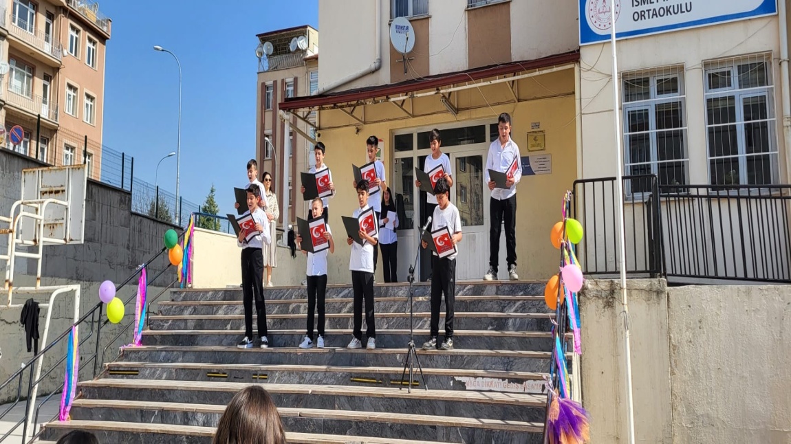 23 Nisan Ulusal Egemenlik ve Çocuk Bayramı